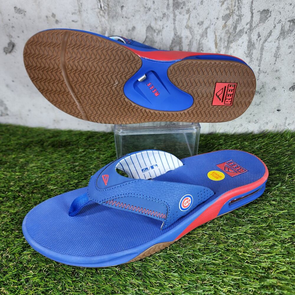 Chicago Cubs REEF Fanning Sandals Men’s Size 13 Red Blue Bottle Opener NEW